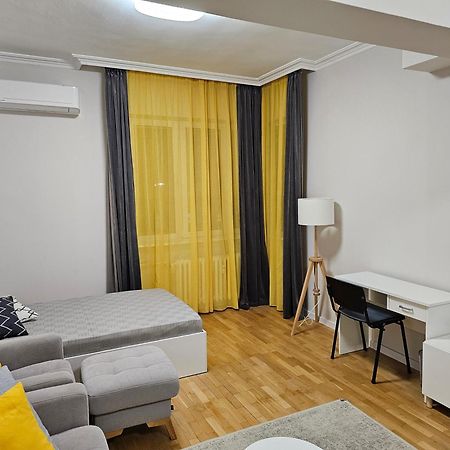 Spacious Aristocratic Apt. With A Colourful View София Екстериор снимка