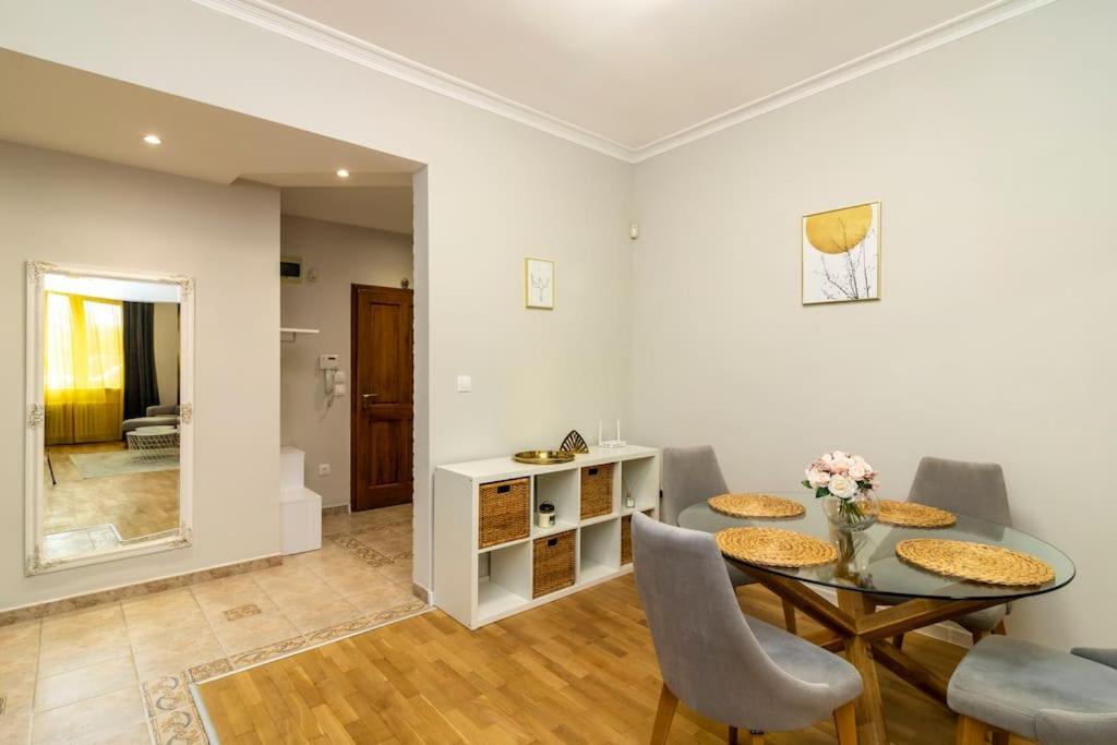 Spacious Aristocratic Apt. With A Colourful View София Екстериор снимка